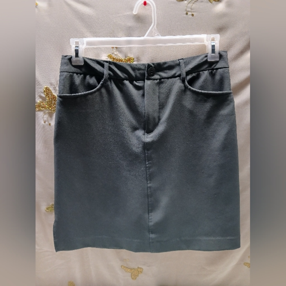 Cracked Wheat Skorts / Size 4 Gray / Active,Tennis,Golf